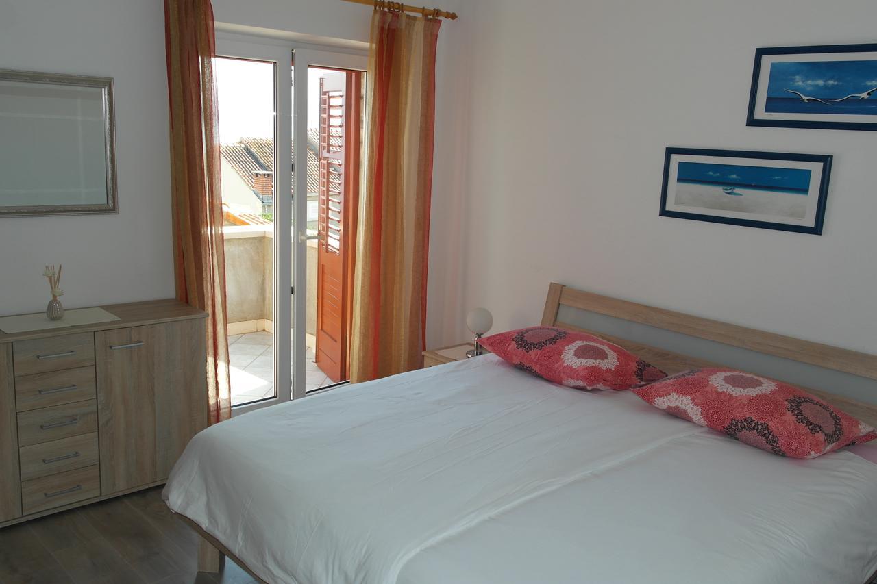 Apartments Racic Бол Экстерьер фото